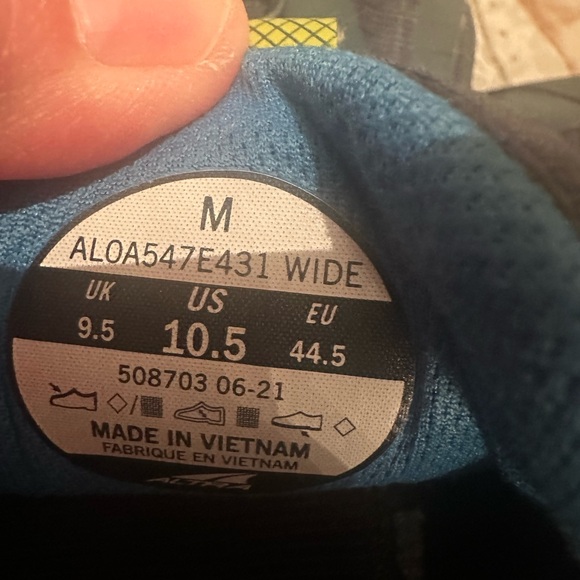 Altra - Picture 8 of 13